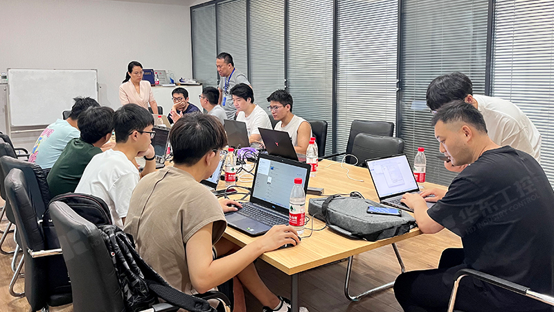 “網(wǎng)絡(luò)協(xié)同制造集成技術(shù)與數(shù)字套件研發(fā)”項(xiàng)目在華東工控啟動實(shí)施