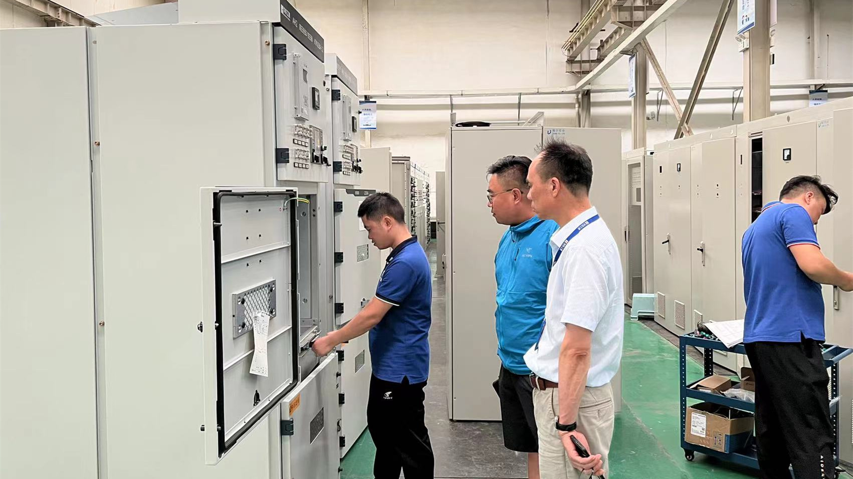 歡迎虹石（江蘇）新材料科技有限公司電氣總工來訪華東