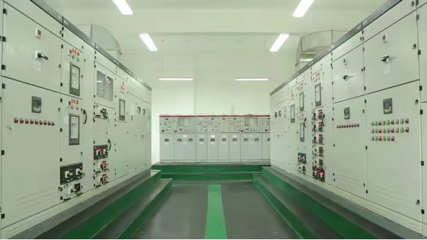 電氣控制柜：深度定制，為您的工業(yè)場景精準(zhǔn)賦能